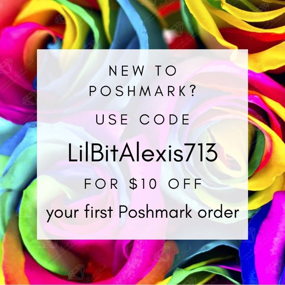 Wonder Woman Women’s button up: Medium - Picture 7 of 7